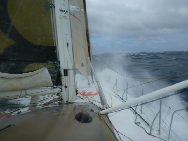 Vendee Globe: Gabart, più100 su Le Cleac’h, fuga decisiva verso l’Aliseo?
