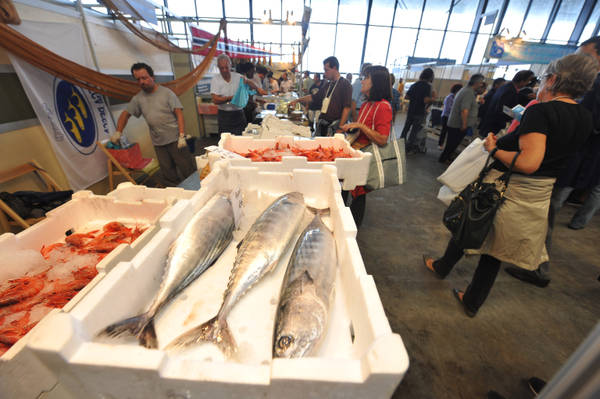 aperto a genova slow fish, il mare di tutti al porto antico