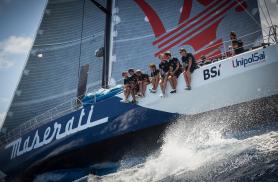 UNA BARCA ITALIANA IN REGATA AI CARAIBI